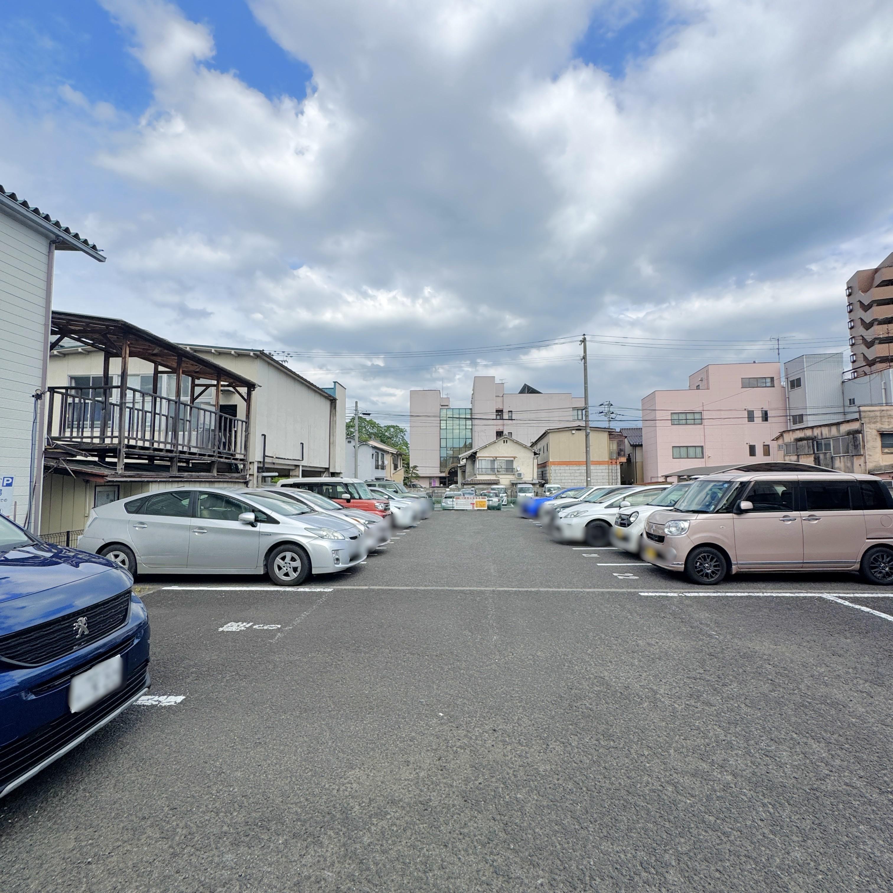駒田屋本舗 月極駐車場の外観・駐車場イメージ1枚目