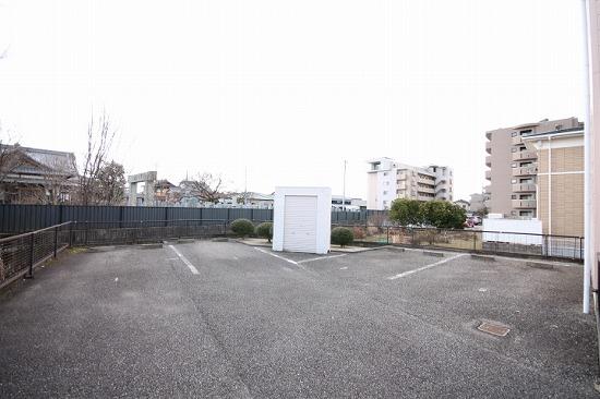 セゾンせせらぎの外観・駐車場イメージ2枚目