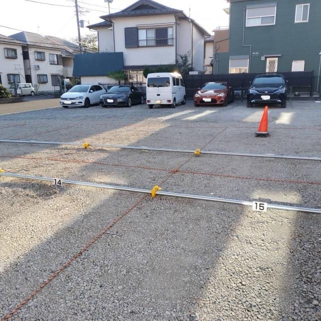 グラスリバーパーキングの外観・駐車場イメージ2枚目