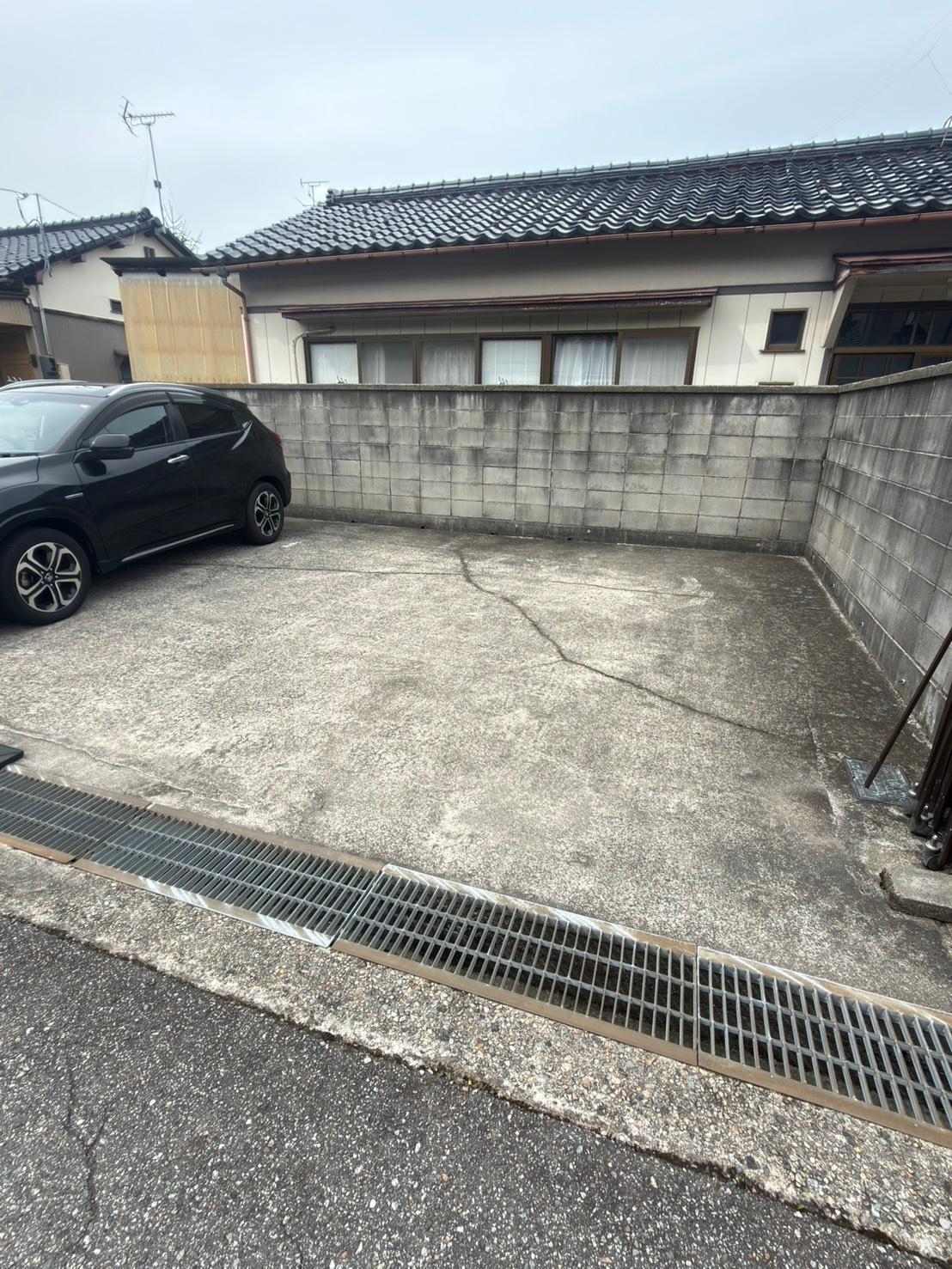 高岡市泉が丘2区107駐車場の外観・駐車場イメージ1枚目