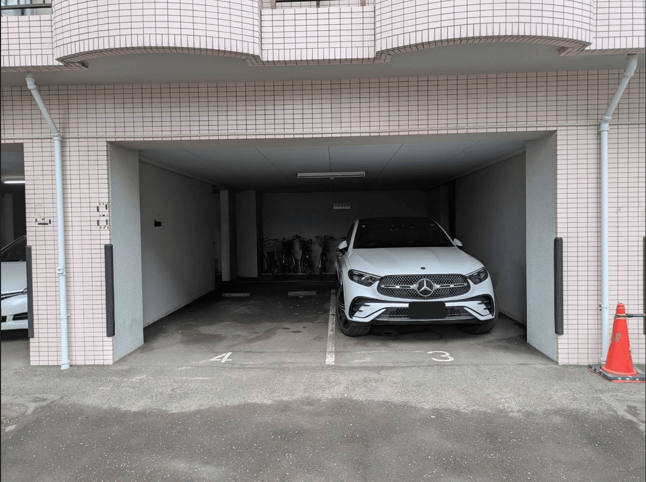 メゾン・ド・グルーの外観・駐車場イメージ2枚目