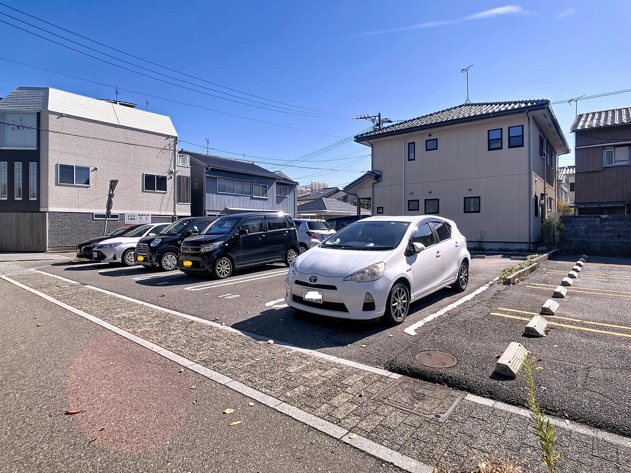 長土塀1丁目TYパーキングの外観・駐車場イメージ3枚目