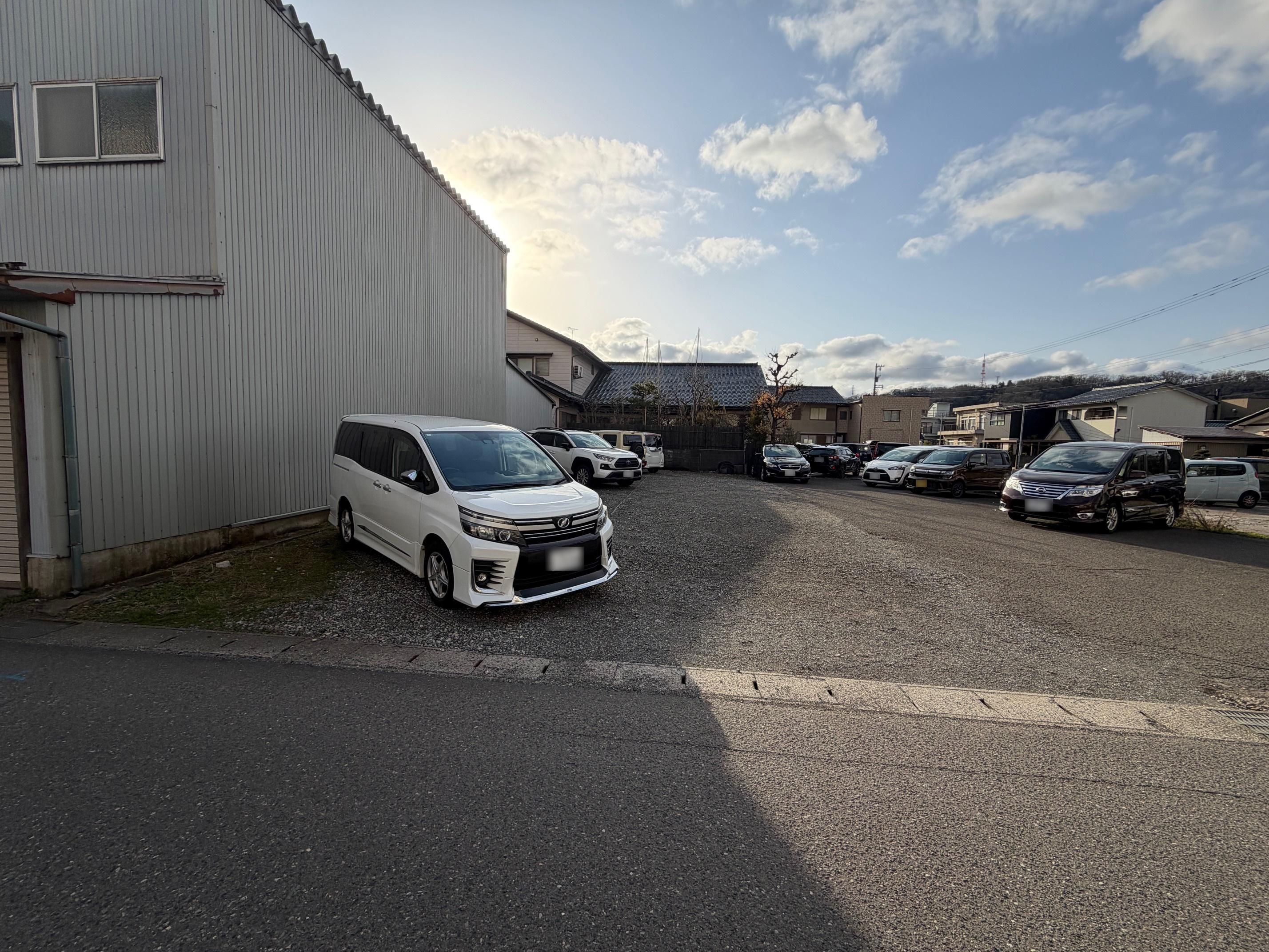 月見3丁目703・岩佐月極駐車場の外観・駐車場イメージ1枚目