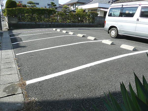 植喜駐車場の外観・駐車場イメージ3枚目