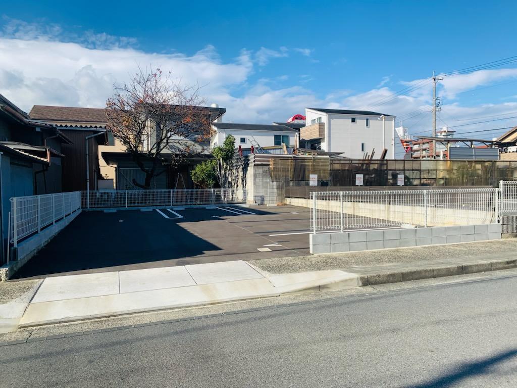 中根2-23駐車場の外観・駐車場イメージ1枚目