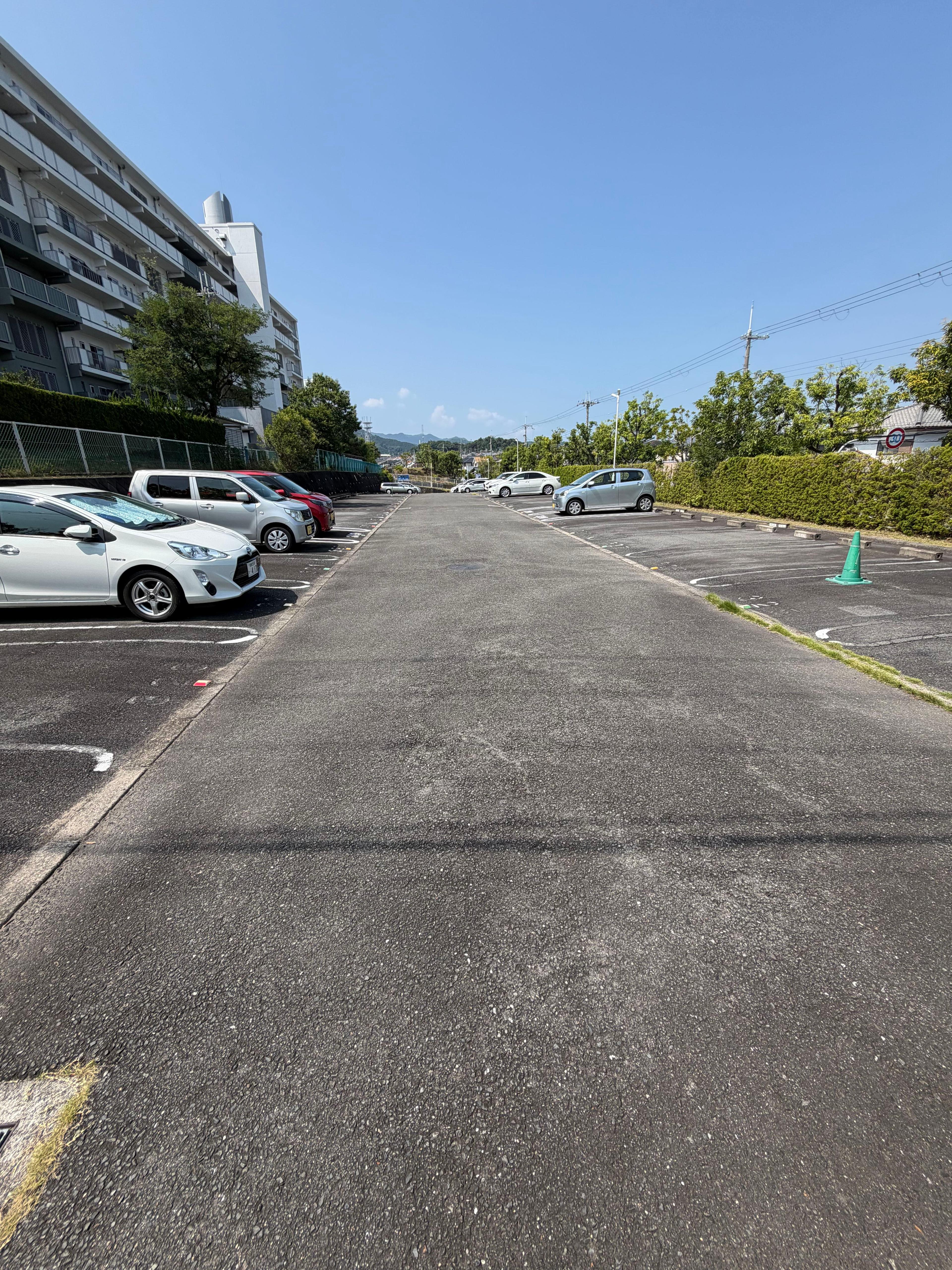 南花台の外観・駐車場イメージ1枚目