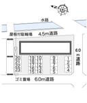 ラディエスト(37508)の駐車場