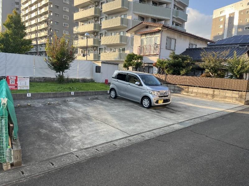 ホットハウス上杉6丁目パーキングの外観・駐車場イメージ1枚目