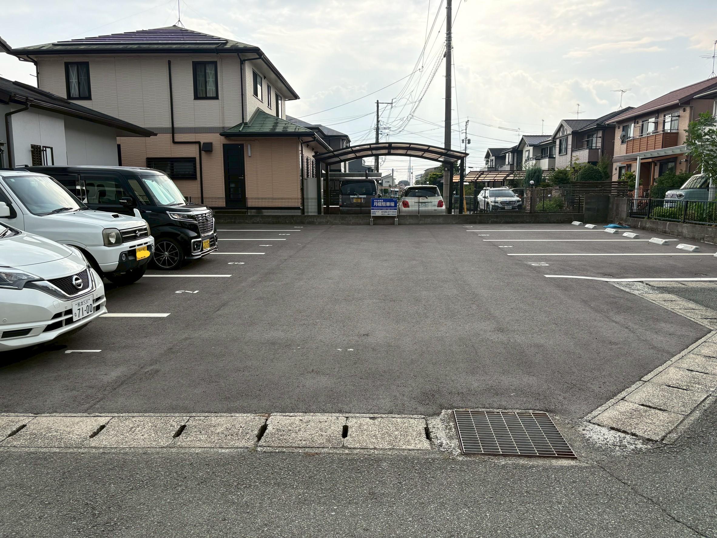 長嶺南7丁目駐車場の外観・駐車場イメージ1枚目