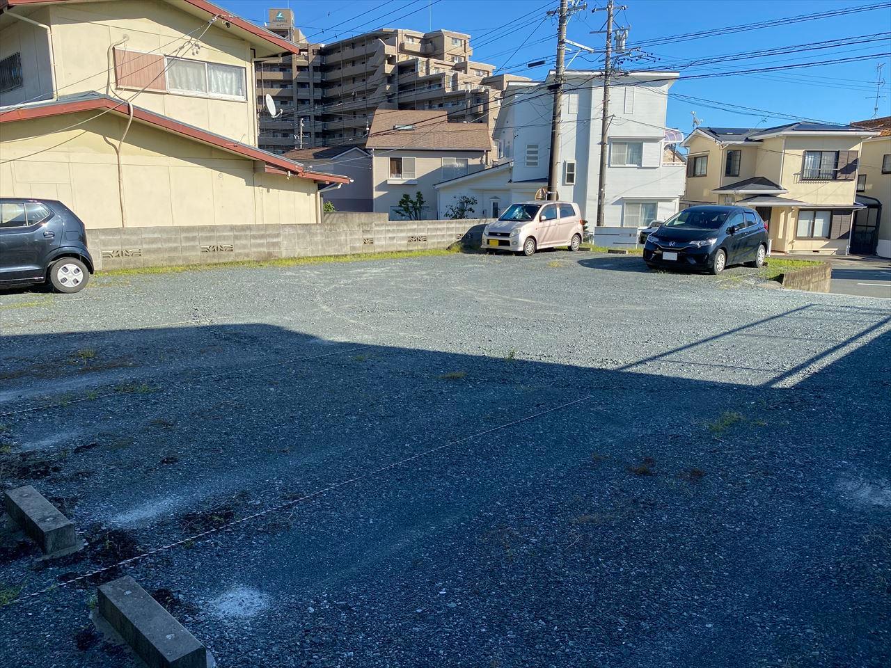 入野町16425-1の外観・駐車場イメージ2枚目