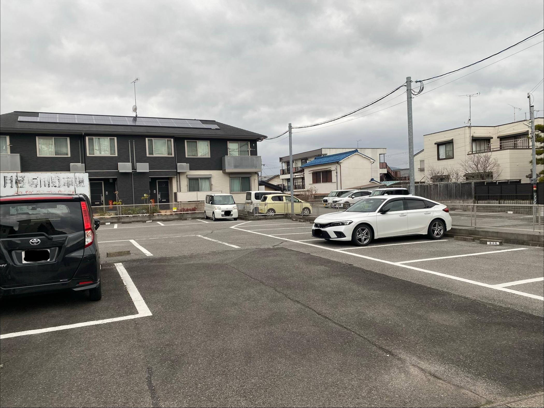 宗円堂ガレージの外観・駐車場イメージ1枚目