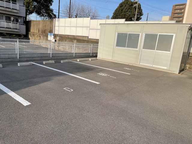 徒町月極駐車場の外観・駐車場イメージ1枚目