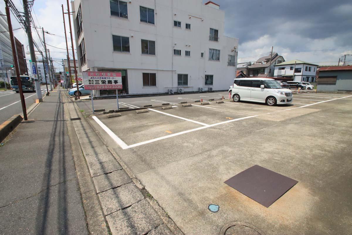 桜町通り月極駐車場の外観・駐車場イメージ2枚目