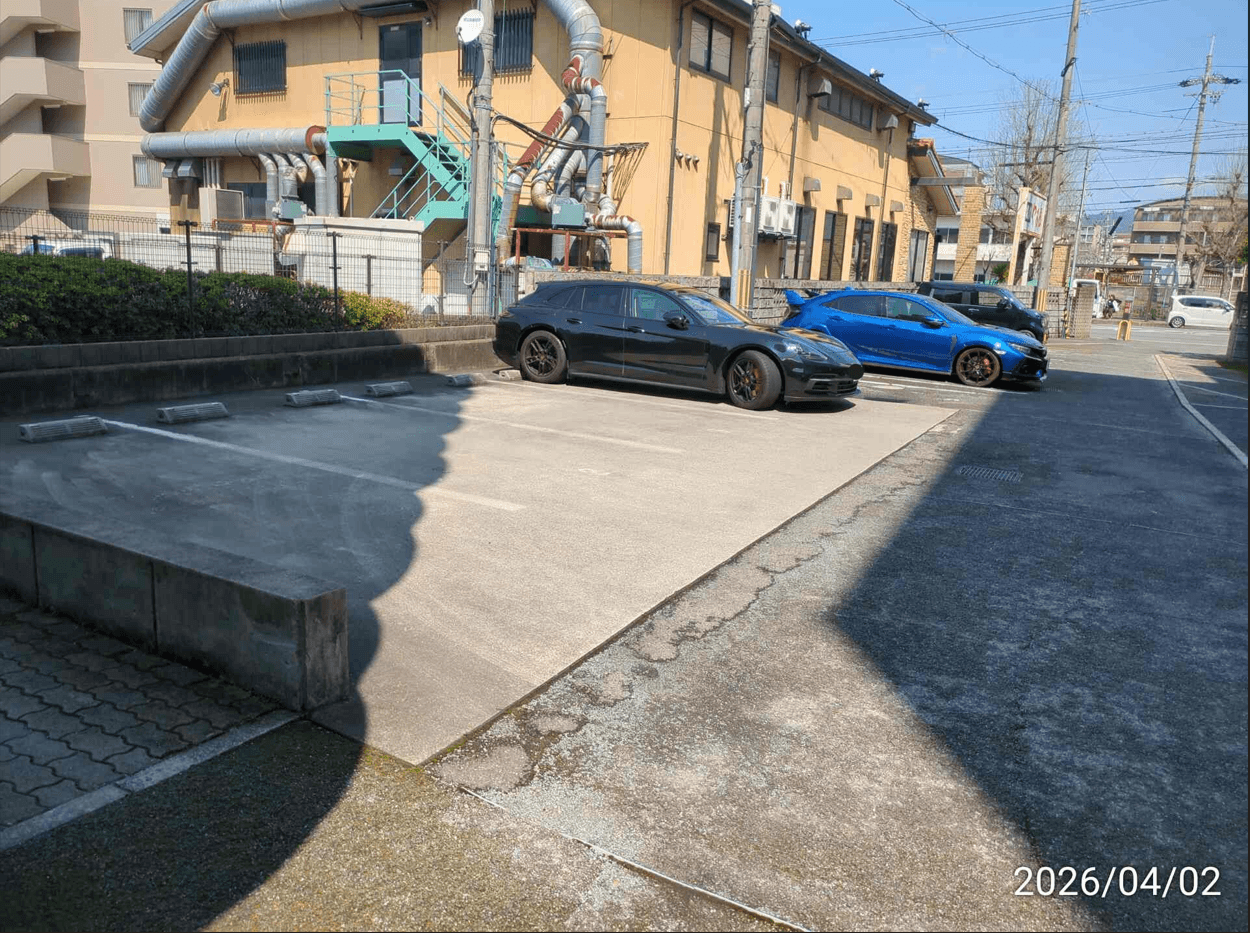 プレセランス・山科の外観・駐車場イメージ1枚目