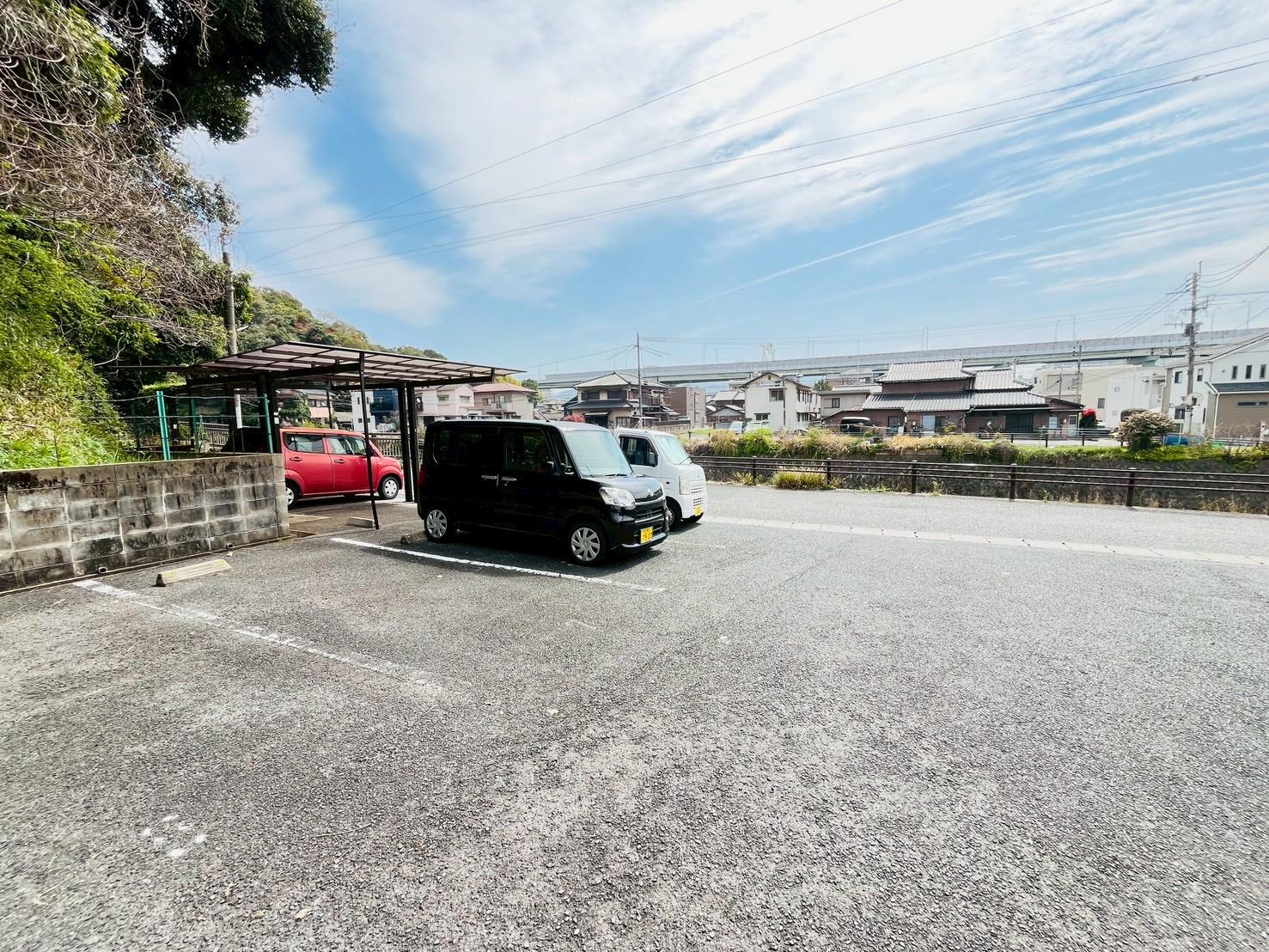 パークイタビツの外観・駐車場イメージ3枚目