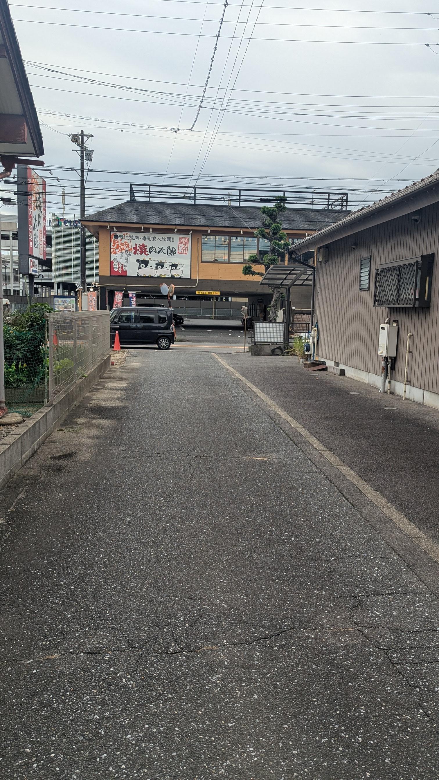 マルイワ・パーク芝の外観・駐車場イメージ3枚目