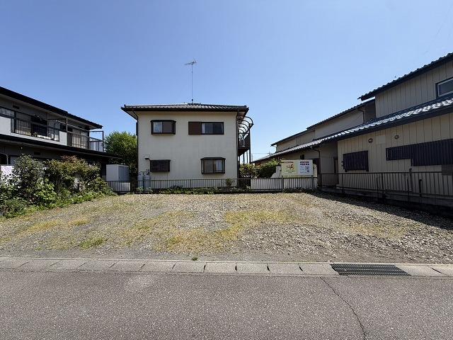 新垣駐車場の外観・駐車場イメージ3枚目