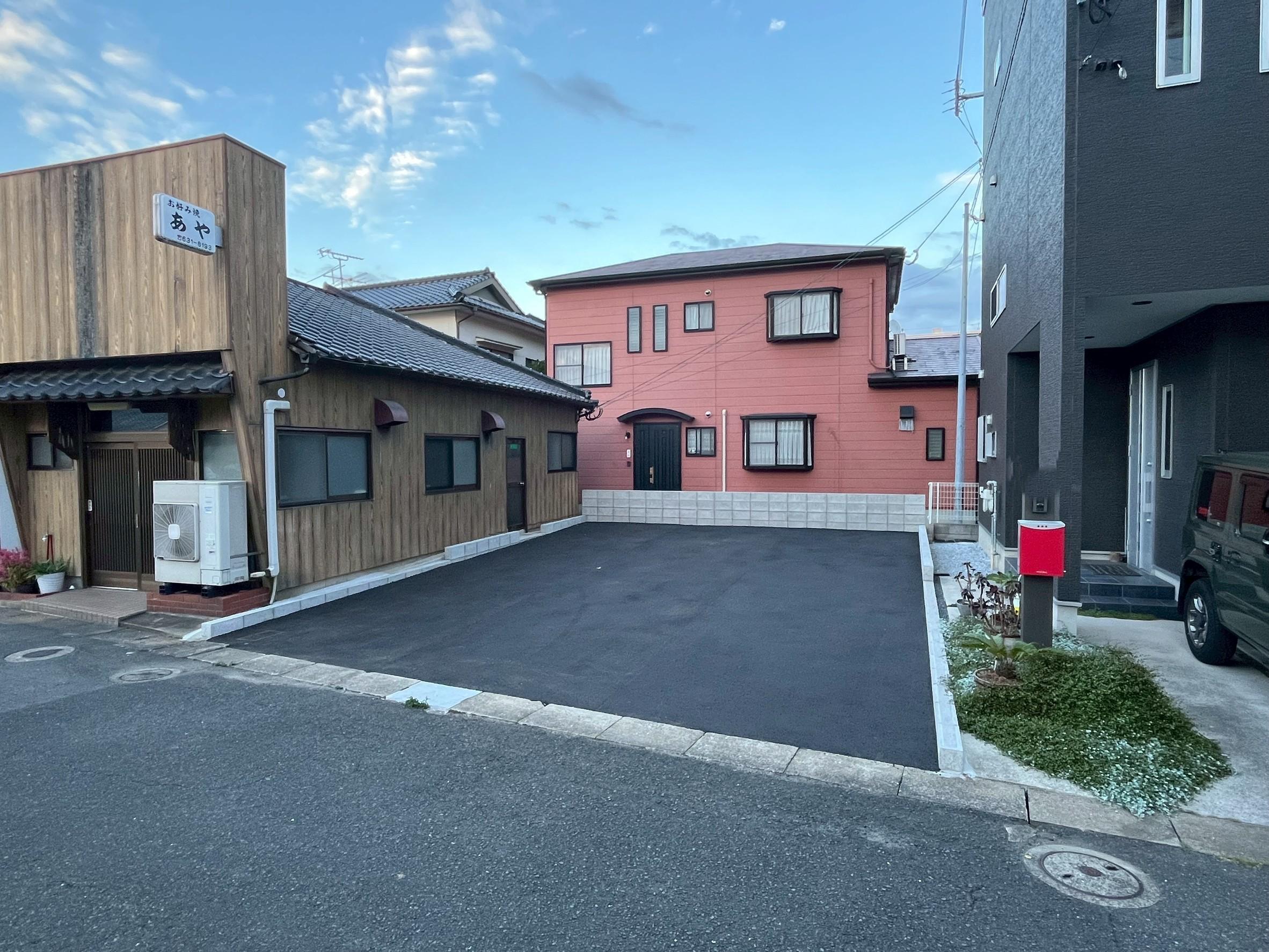 穴生駐車場の外観・駐車場イメージ1枚目