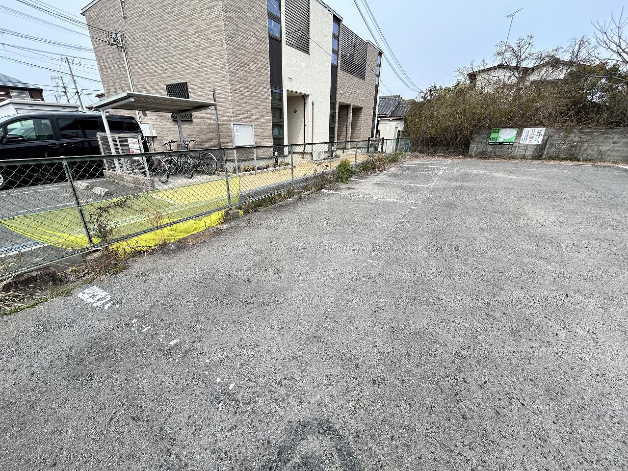 関戸2丁目月極駐車場の外観・駐車場イメージ2枚目