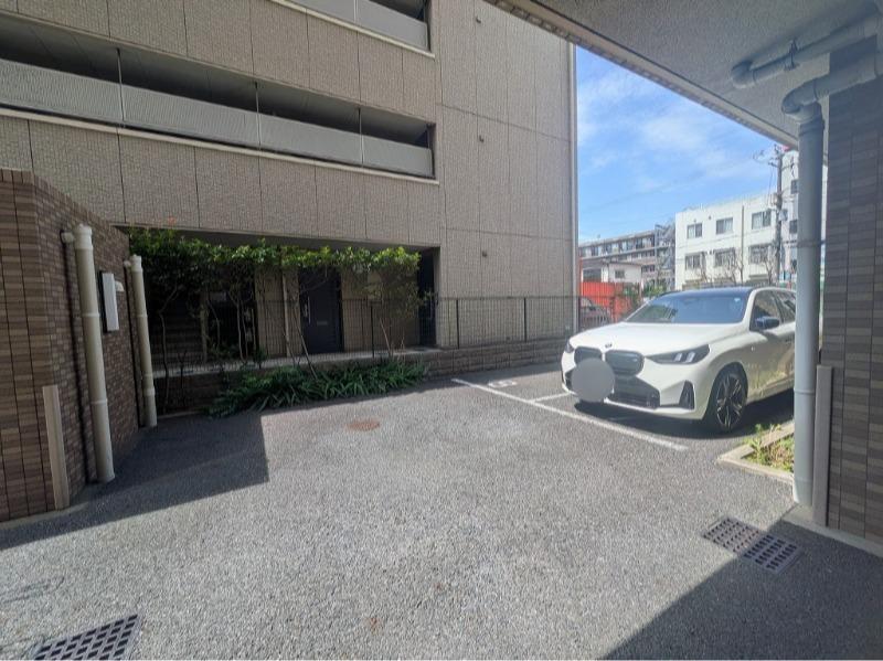 クオーレプロバンス浦安Ⅰの外観・駐車場イメージ3枚目