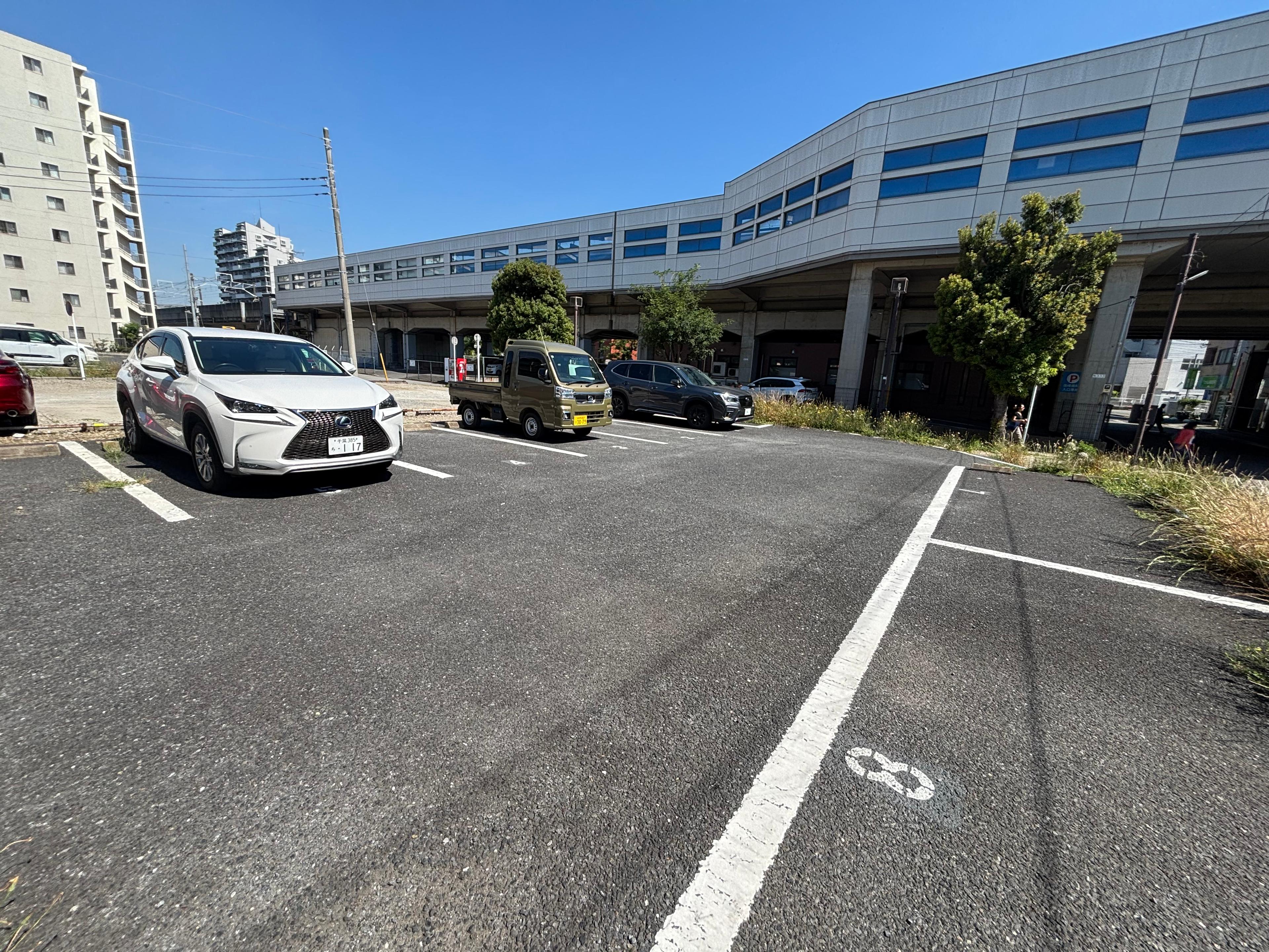 ゆりのき台第1の外観・駐車場イメージ2枚目