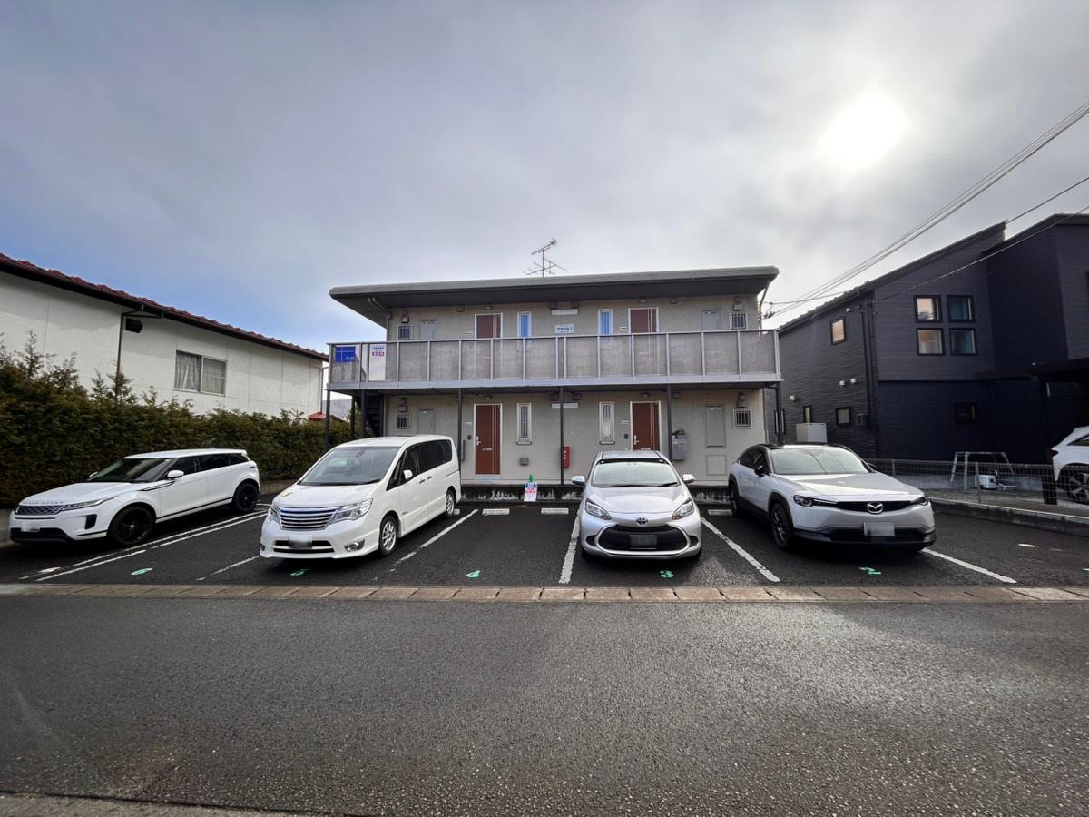 スマイルⅠ敷地内月極駐車場の外観・駐車場イメージ1枚目