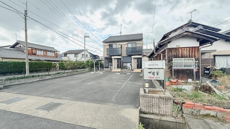 aperireの外観・駐車場イメージ1枚目