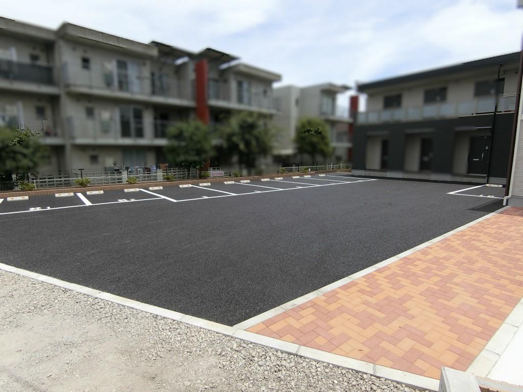 リブリ・Bella Vita駐車場の外観・駐車場イメージ2枚目