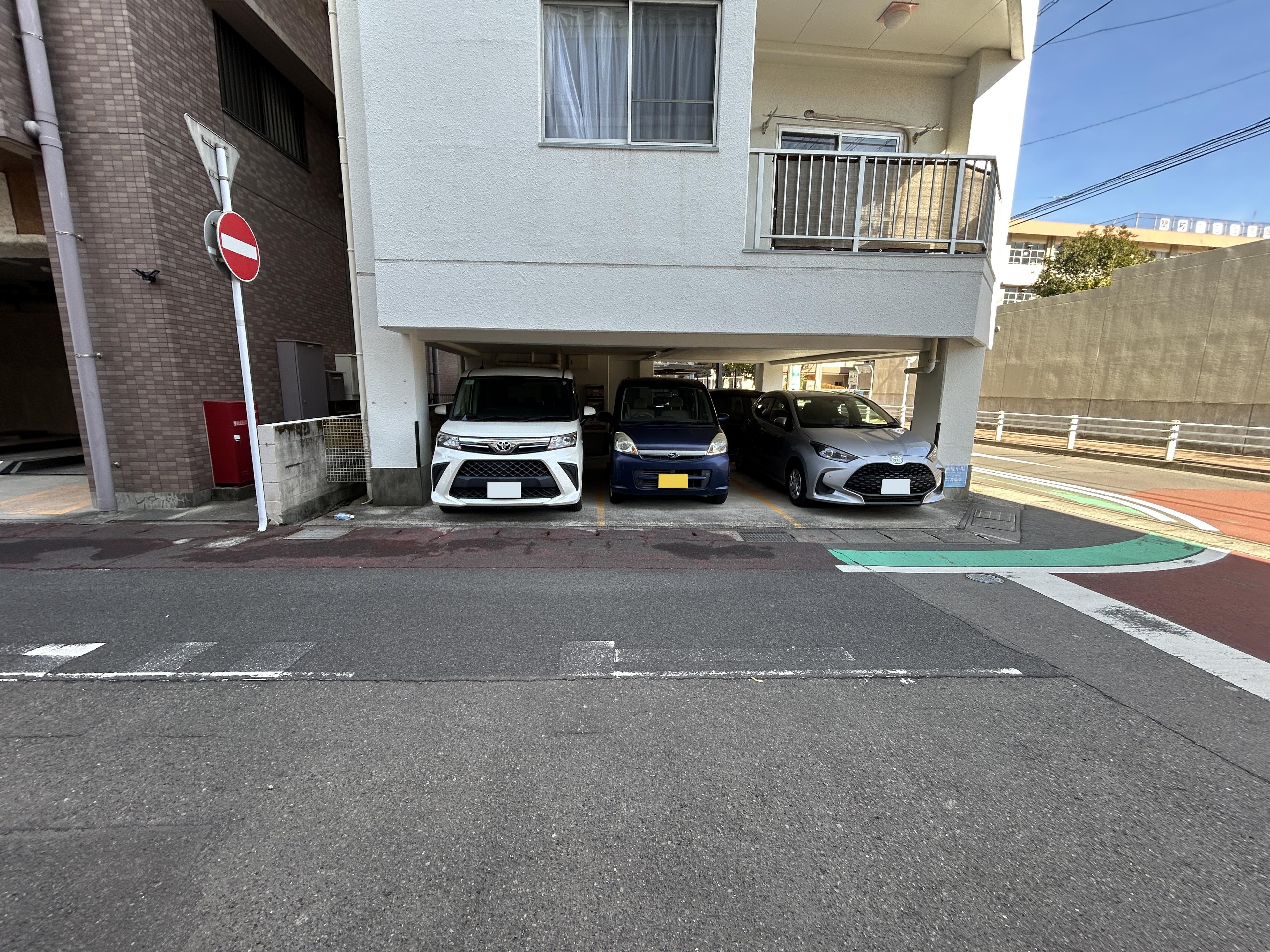 中洲上園ビルの外観・駐車場イメージ1枚目