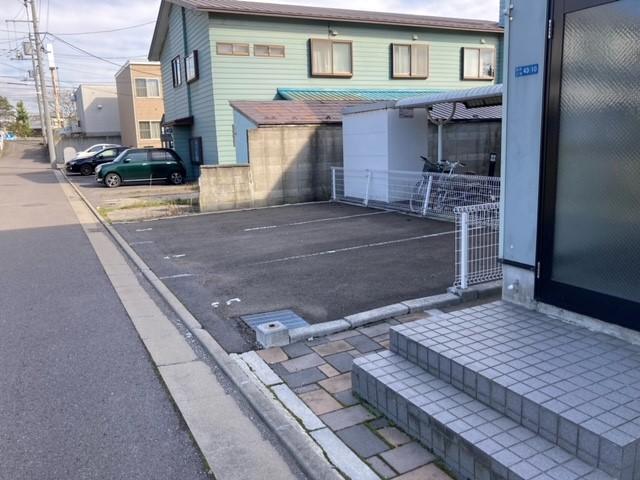 ドミール湯川(22694)の外観・駐車場イメージ1枚目