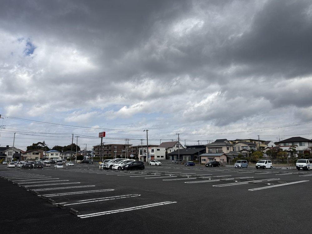 新昭和南子安6丁目駐車場の外観・駐車場イメージ1枚目