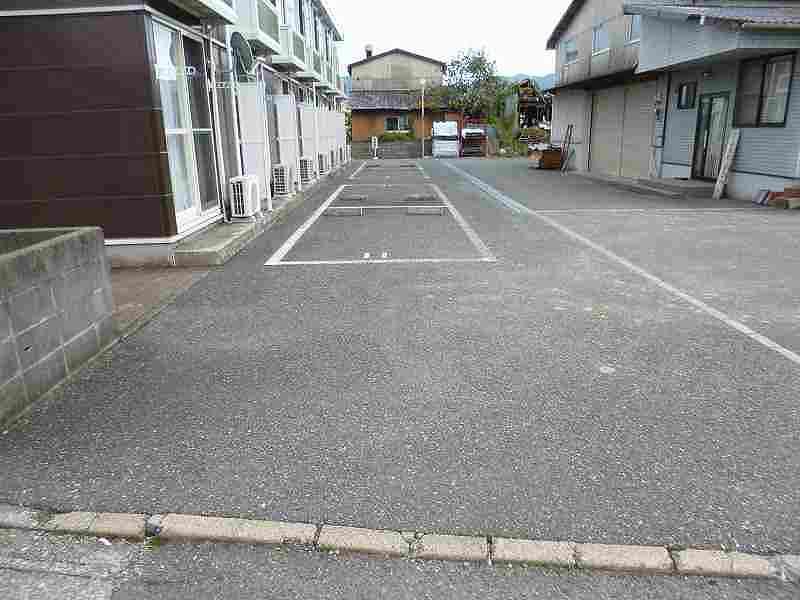 おおむら(16507)の外観・駐車場イメージ1枚目