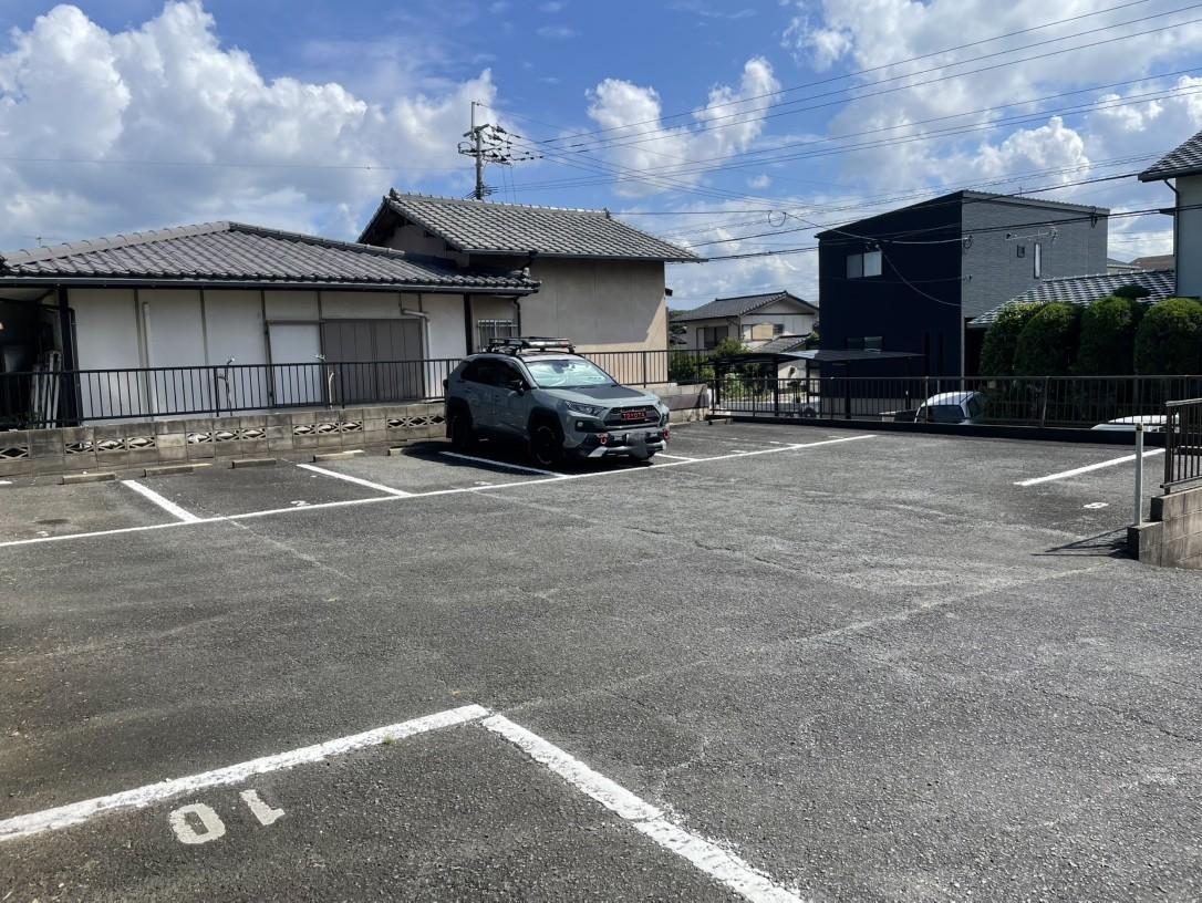 ジョイフル日吉台駐車場の外観・駐車場イメージ1枚目