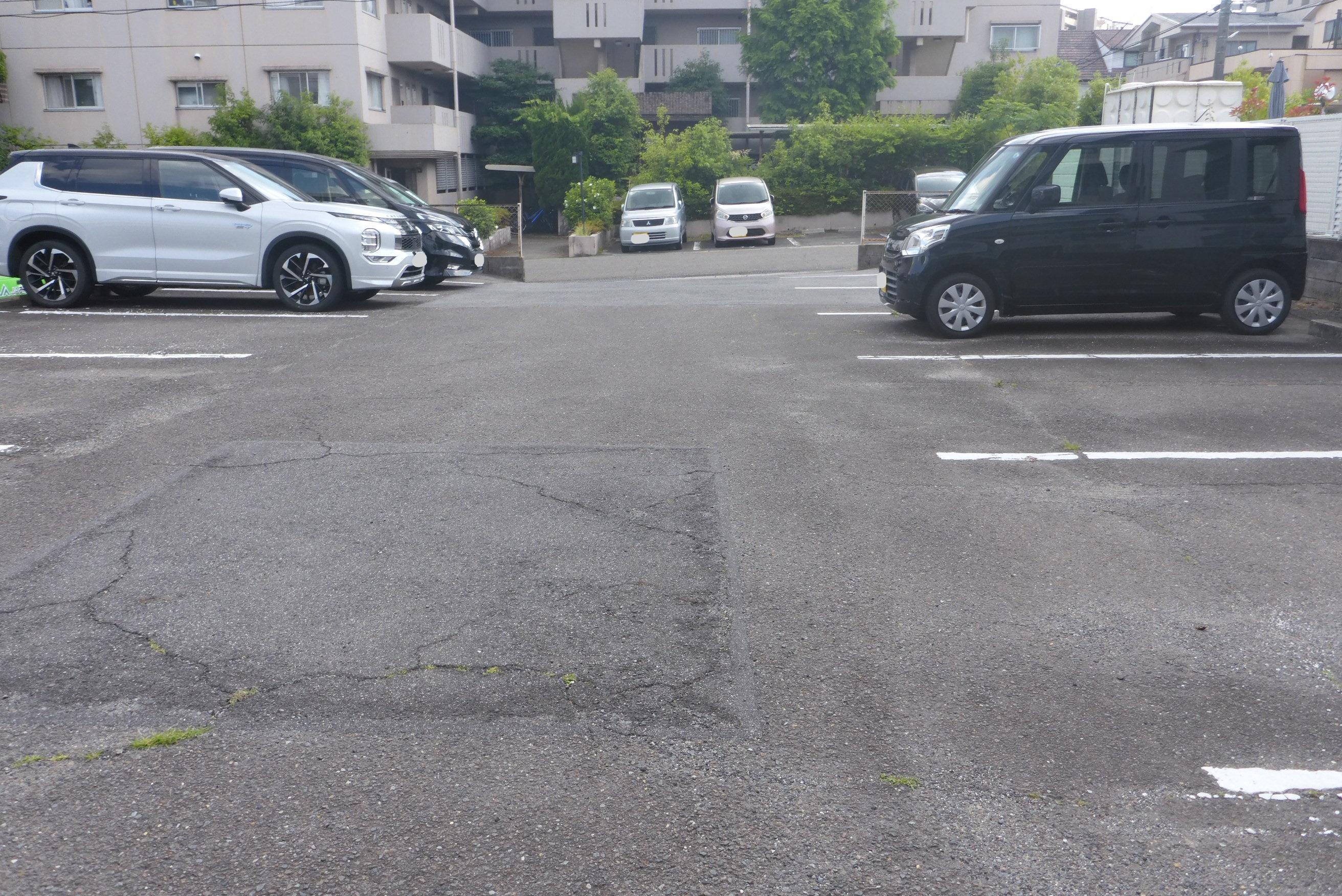 根の神AB駐車場の外観・駐車場イメージ2枚目