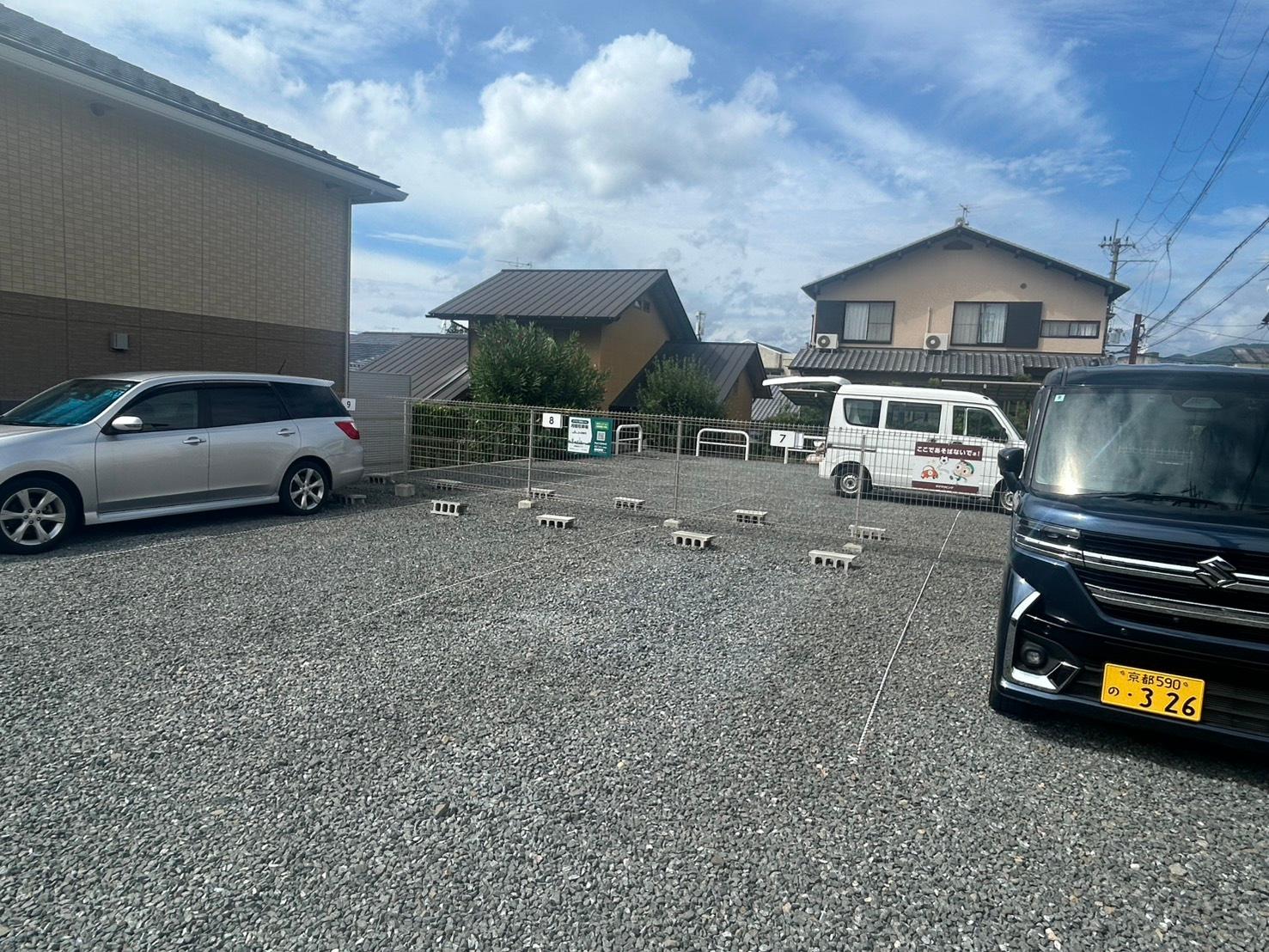 釈迦堂ガレージの外観・駐車場イメージ1枚目