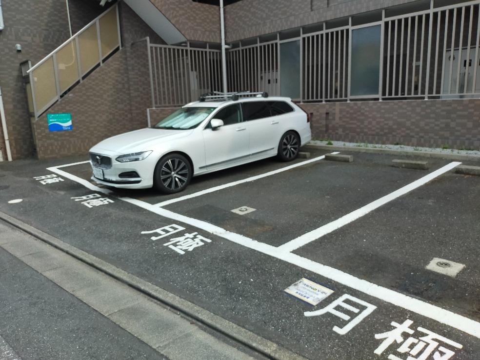 阿部松島マンションの外観・駐車場イメージ2枚目