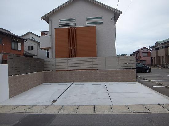 Gracia A・Bの外観・駐車場イメージ2枚目