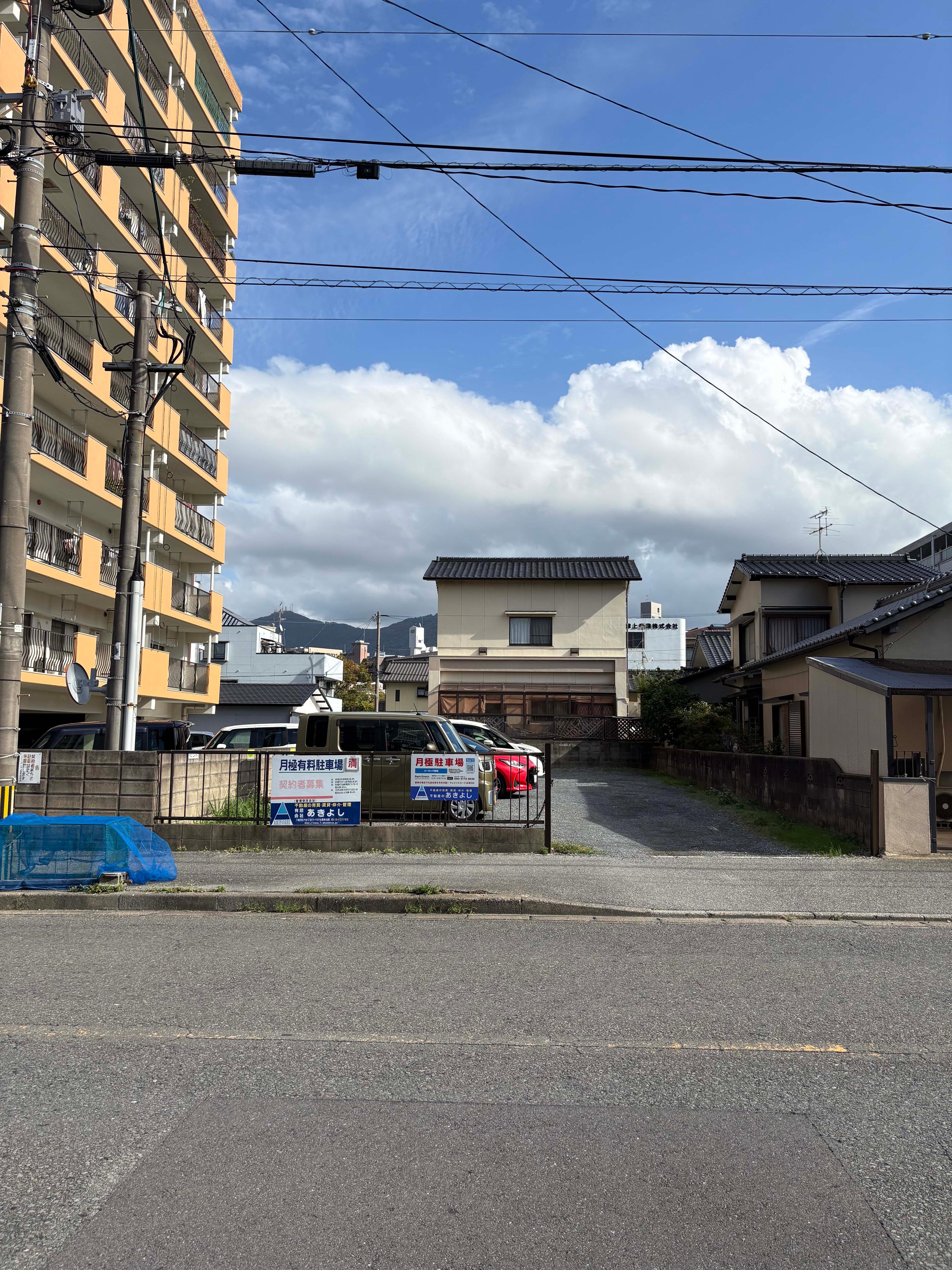 パーキング鷹取の外観・駐車場イメージ1枚目