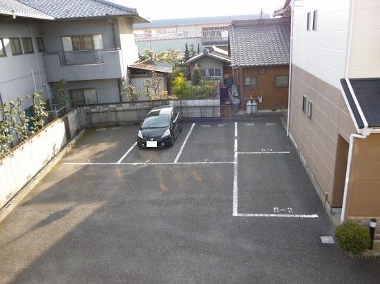 サンガーデンプラムAの外観・駐車場イメージ1枚目