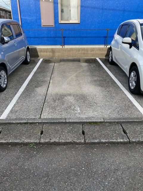 アーバン美春Pの外観・駐車場イメージ3枚目