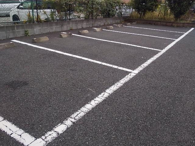 ラークヒル(41014)の外観・駐車場イメージ1枚目