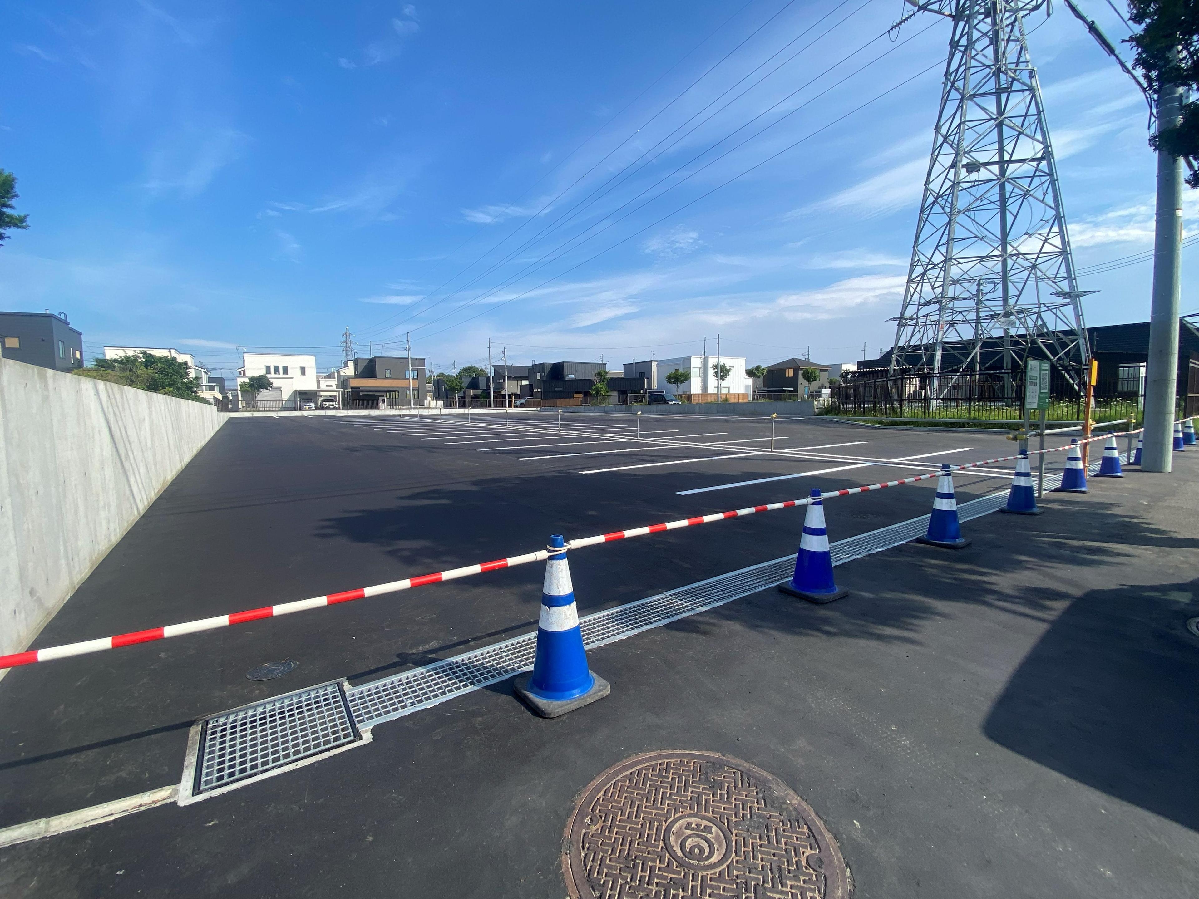 平岡4条1丁目パーキングの外観・駐車場イメージ2枚目