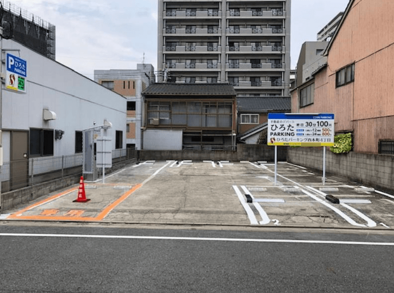 西本町4丁目駐車場NO.2(ひろたパーキング西本町4丁目)の外観・駐車場イメージ1枚目