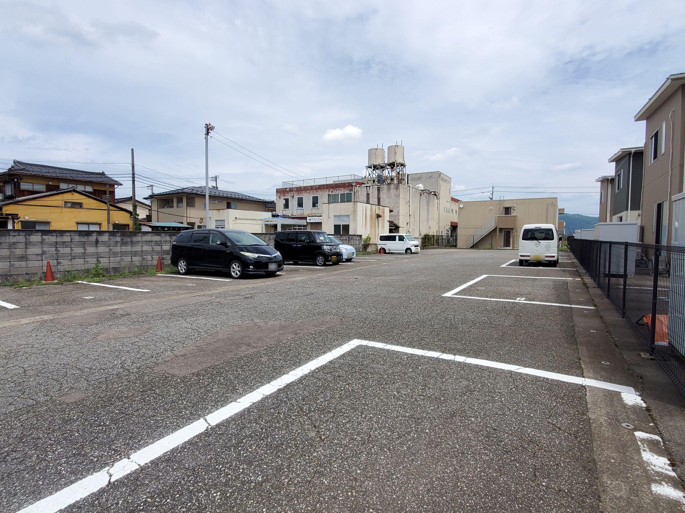 美幸町月極駐車場の外観・駐車場イメージ1枚目