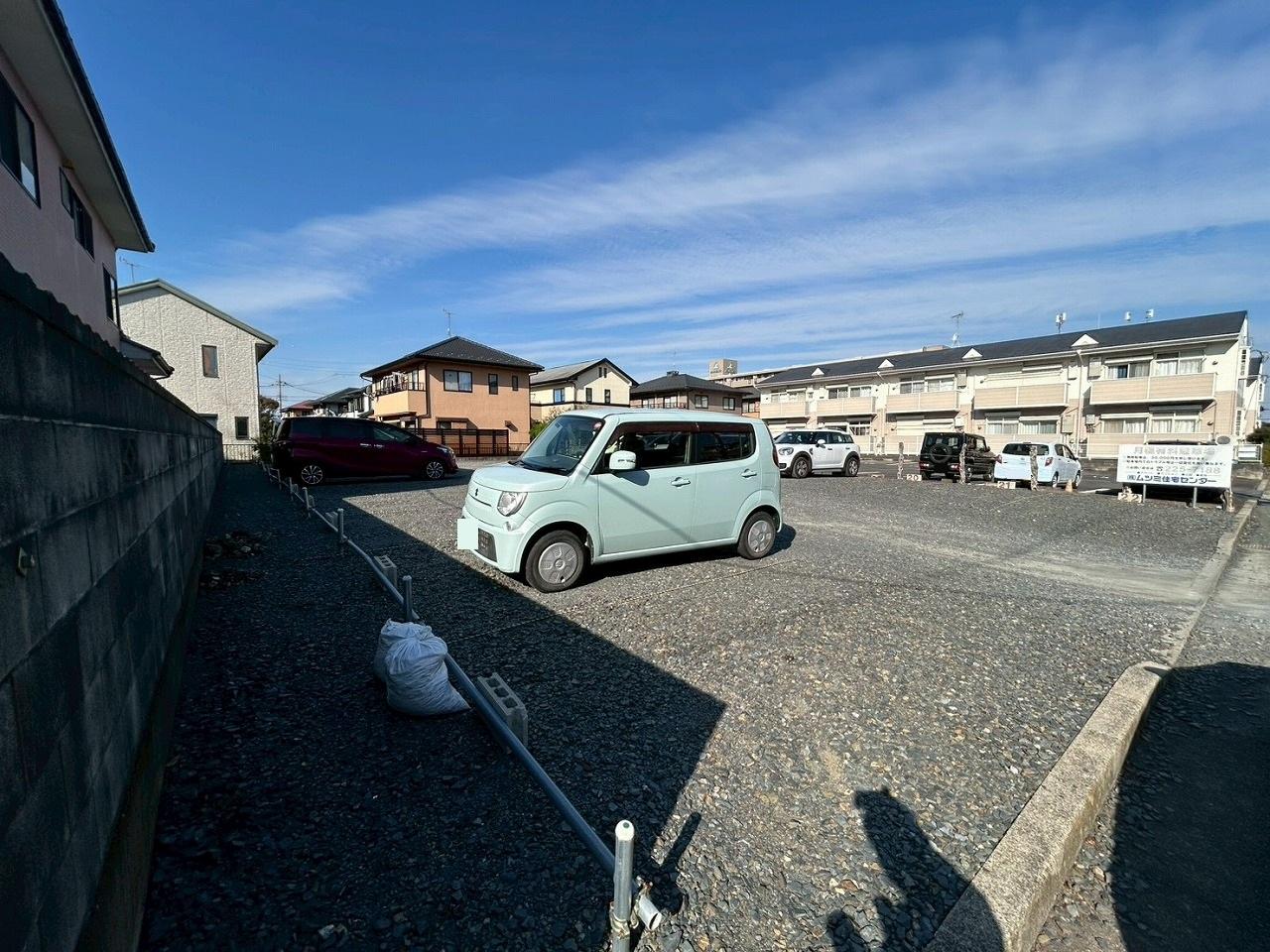 元吉田パーキングの外観・駐車場イメージ3枚目