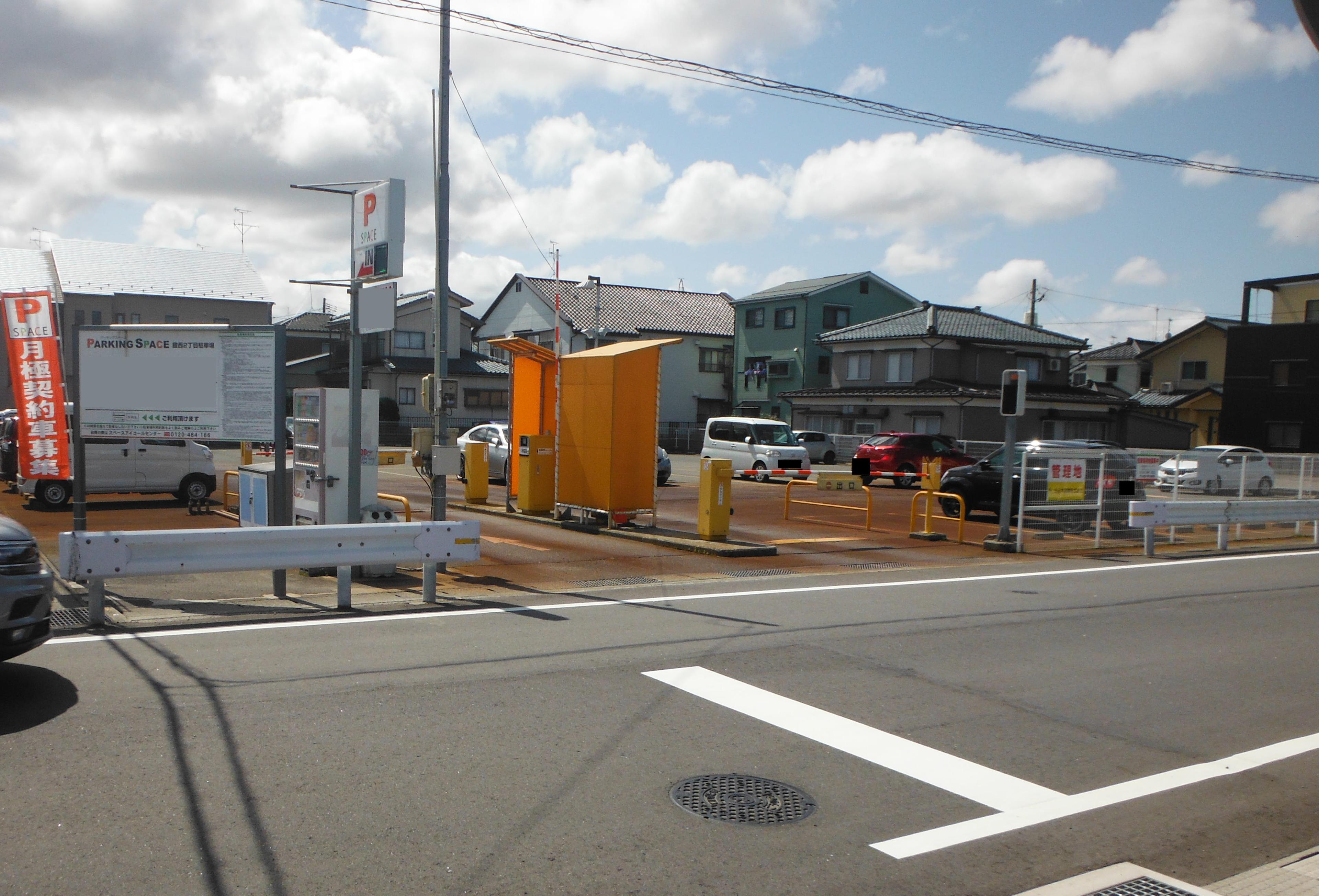 パーキングスペース鐙西2丁目駐車場の外観・駐車場イメージ1枚目