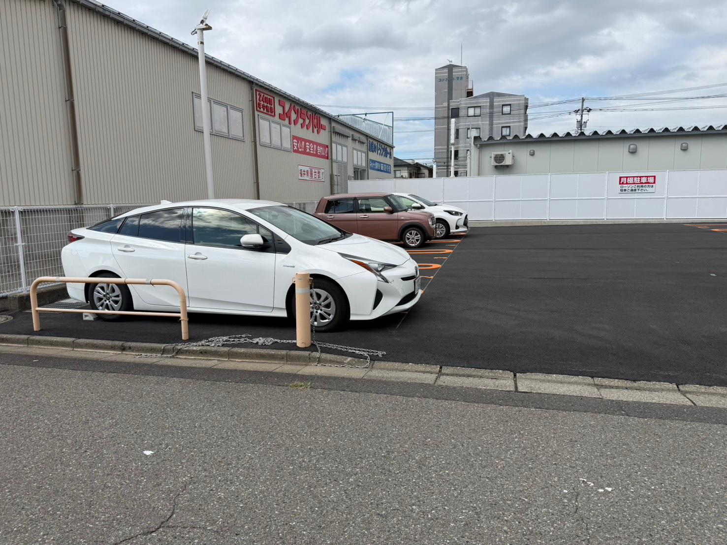 町屋駐車場の外観・駐車場イメージ1枚目
