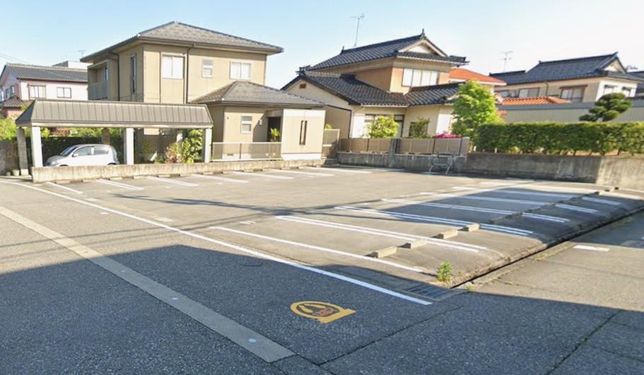 駒見パーキングの外観・駐車場イメージ1枚目
