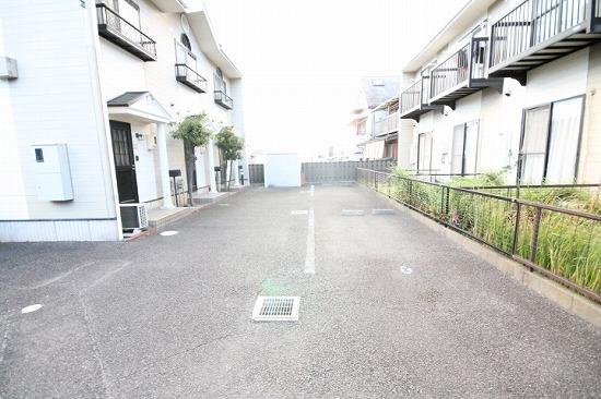 DUPLEX 国王30Aの外観・駐車場イメージ2枚目