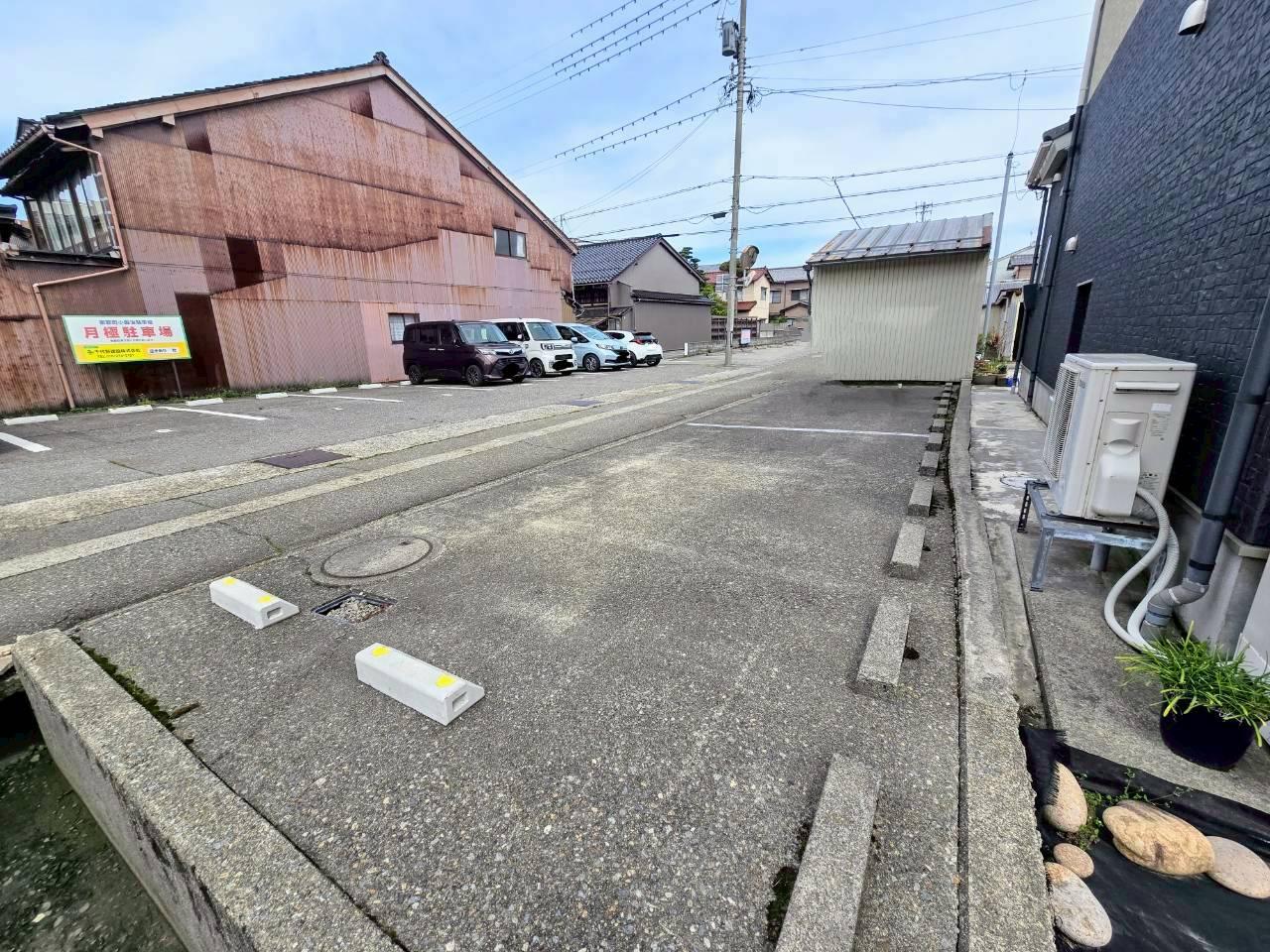 北村パーキングの外観・駐車場イメージ2枚目